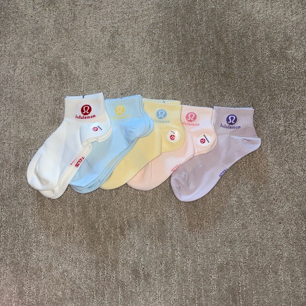 Lululemon Socks 5 Pack NWT